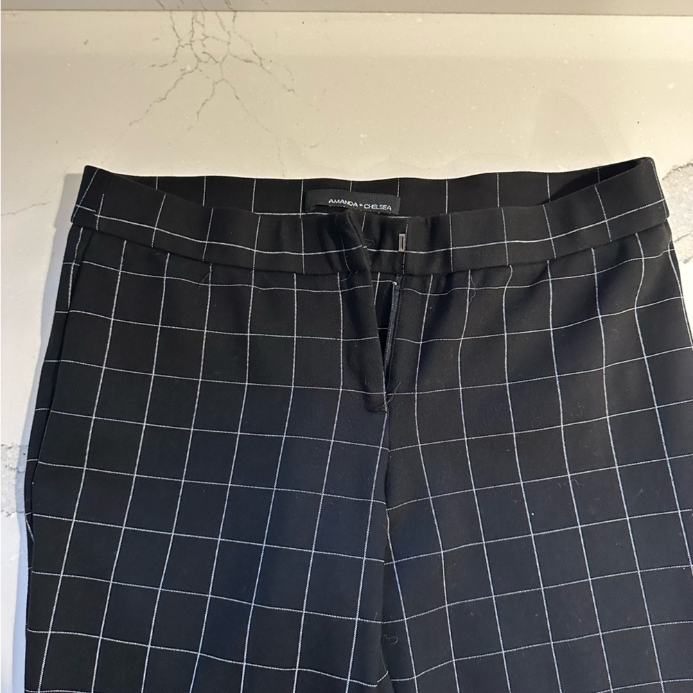 AMANDA & CHELSEA black checkered midrise ankle pant, size 8, inseam 25